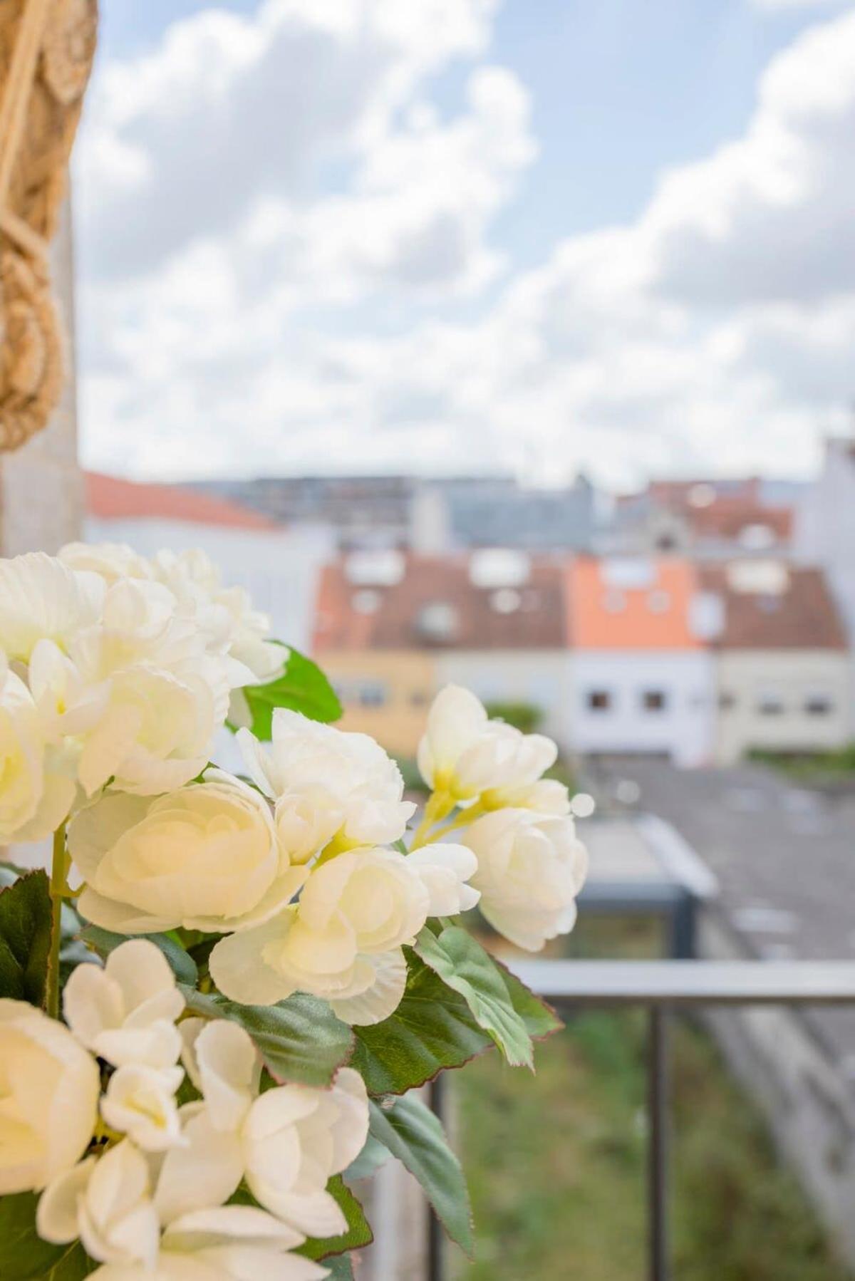 Liiiving In Porto - Downtown Balcony Studio Buitenkant foto